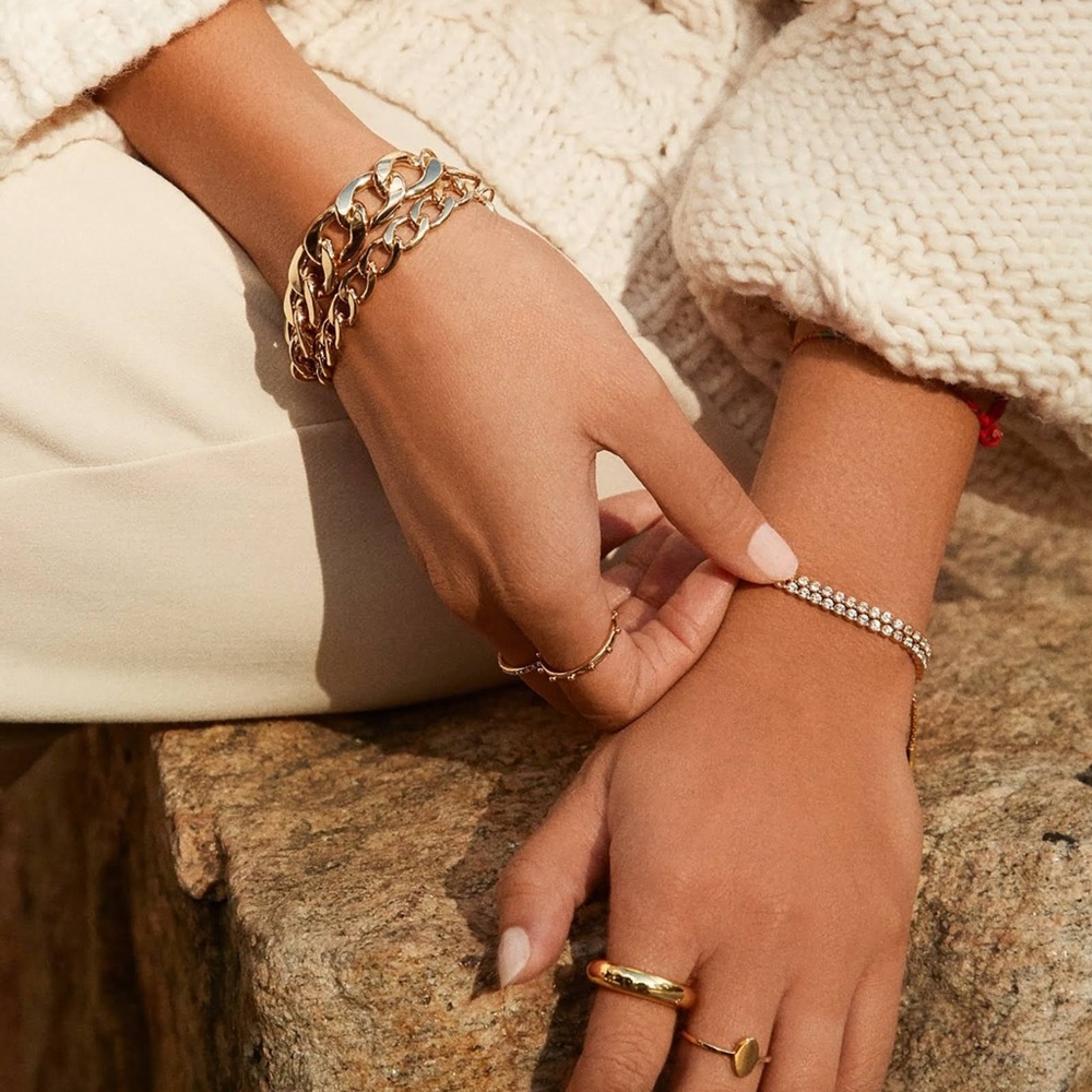 Baublebar small curb chain gold bracelet - Picture 2 of 6